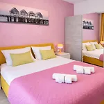 Fairytale Harmony Spacious & King Beds & Free Parking Διαμέρισμα Τιμισοάρα