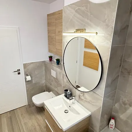 Fairytale Harmony Spacious & King Beds & Free Private Parking Apartman *