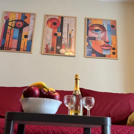 Fairytale Harmony Spacious & King Beds & Free Private Parking *