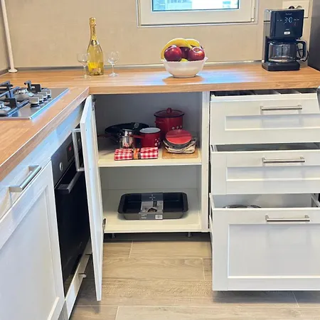 Apartmán Fairytale Harmony Spacious & King Beds & Free Parking Temešvár