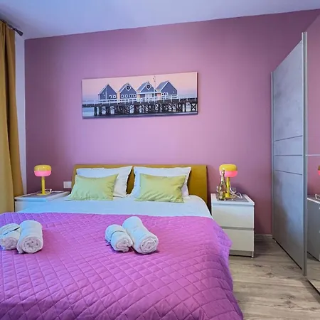 Fairytale Harmony Spacious & King Beds & Free Private Parking Lägenhet Timişoara