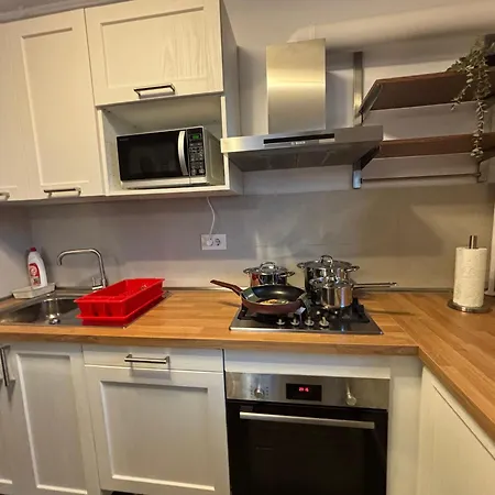 Apartment Fairytale Harmony Spacious & King Beds & Free Parking