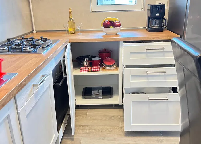 Apartment Fairytale Harmony Spacious & King Beds & Free Parking Timisoara