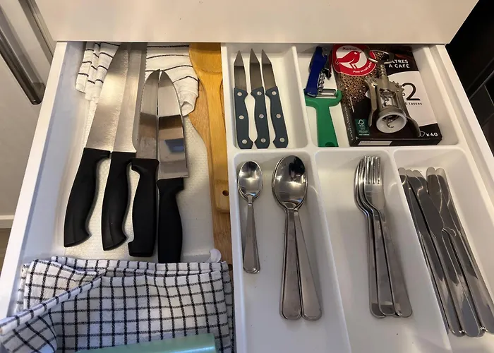 Fairytale Harmony Spacious & King Beds & Free Parking