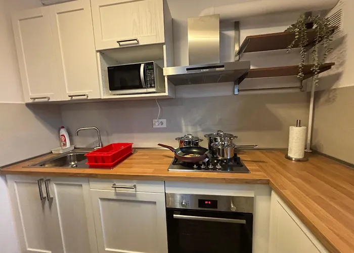 Apartment Fairytale Harmony Spacious & King Beds & Free Parking