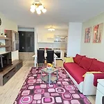 Fairytale Harmony Spacious & King Beds & Free Parking