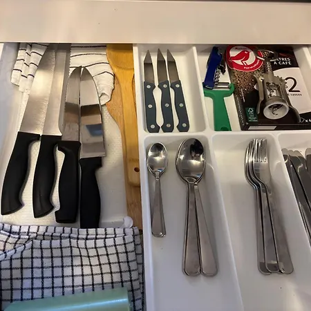 Fairytale Harmony Spacious & King Beds & Free Parking