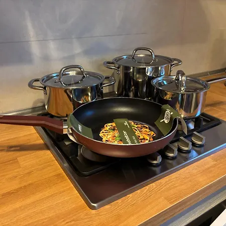 Fairytale Harmony Spacious & King Beds & Free Parking Apartment Timisoara