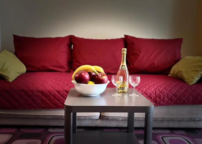 Fairytale Harmony Spacious & King Beds & Free Parking Apartment