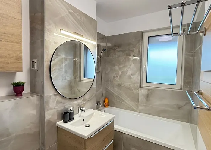 Apartment Fairytale Harmony Spacious & King Beds & Free Parking Timisoara